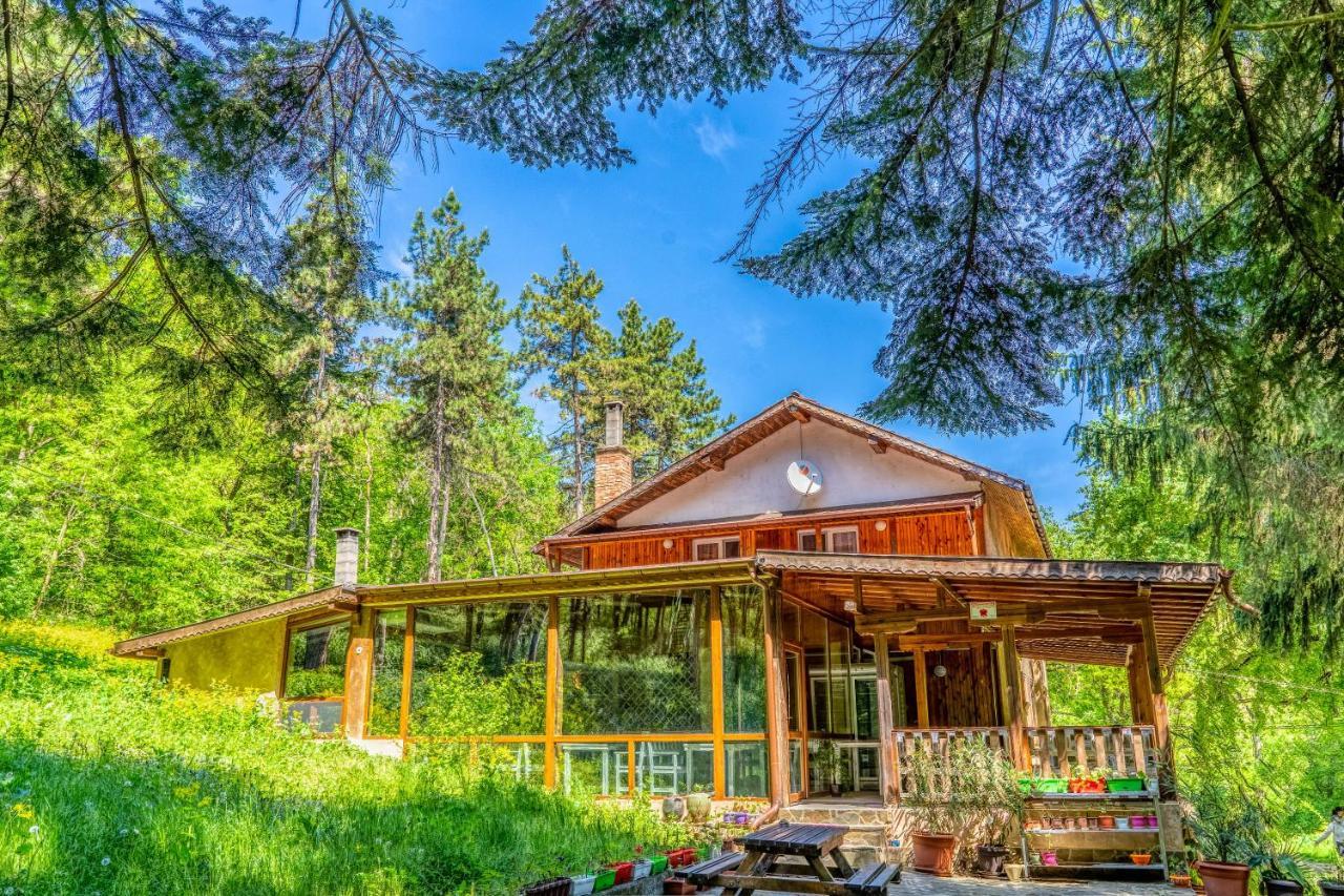 Крушун - Единствена На Метри От Водопадите, Krushun - The Only Stay Just Meters From The Waterfalls Krushuna Exterior foto