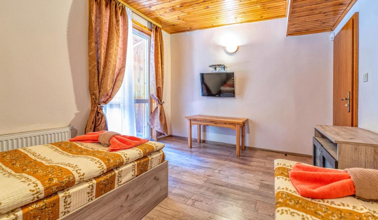 Крушун - Единствена На Метри От Водопадите, Krushun - The Only Stay Just Meters From The Waterfalls Krushuna Exterior foto